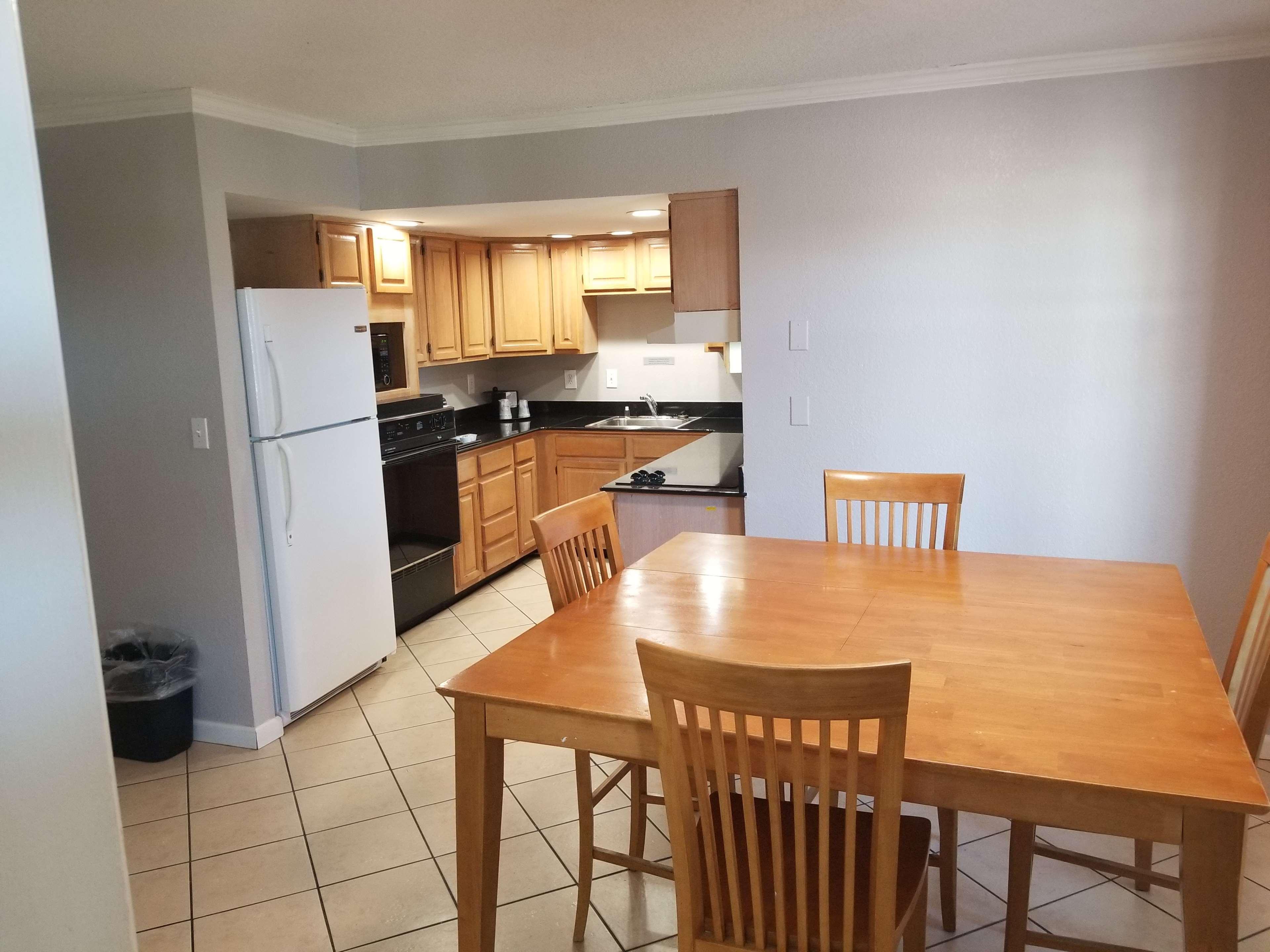 Best Western Plus Holiday Sands Inn & Suites Norfolk Esterno foto
