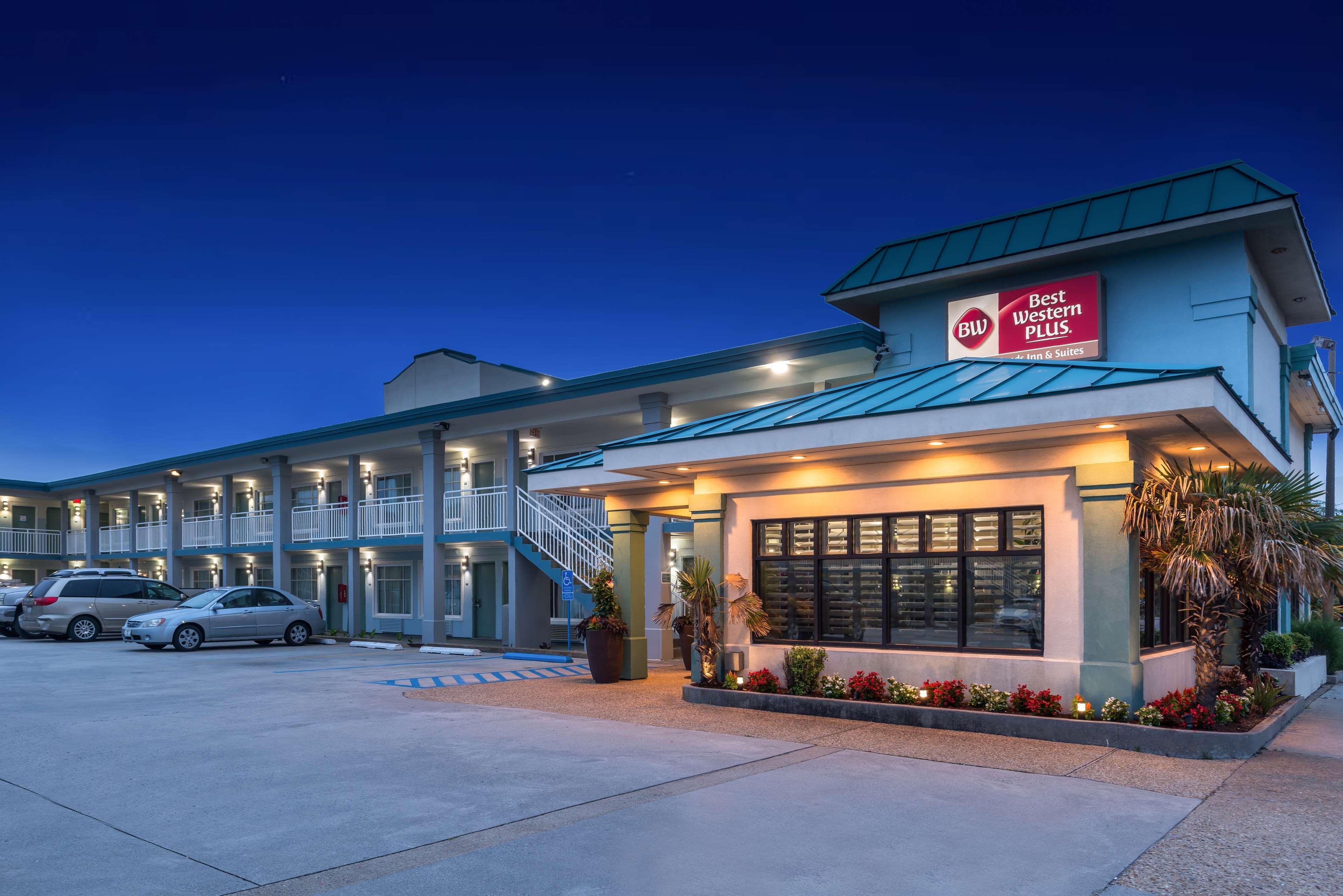 Best Western Plus Holiday Sands Inn & Suites Norfolk Esterno foto