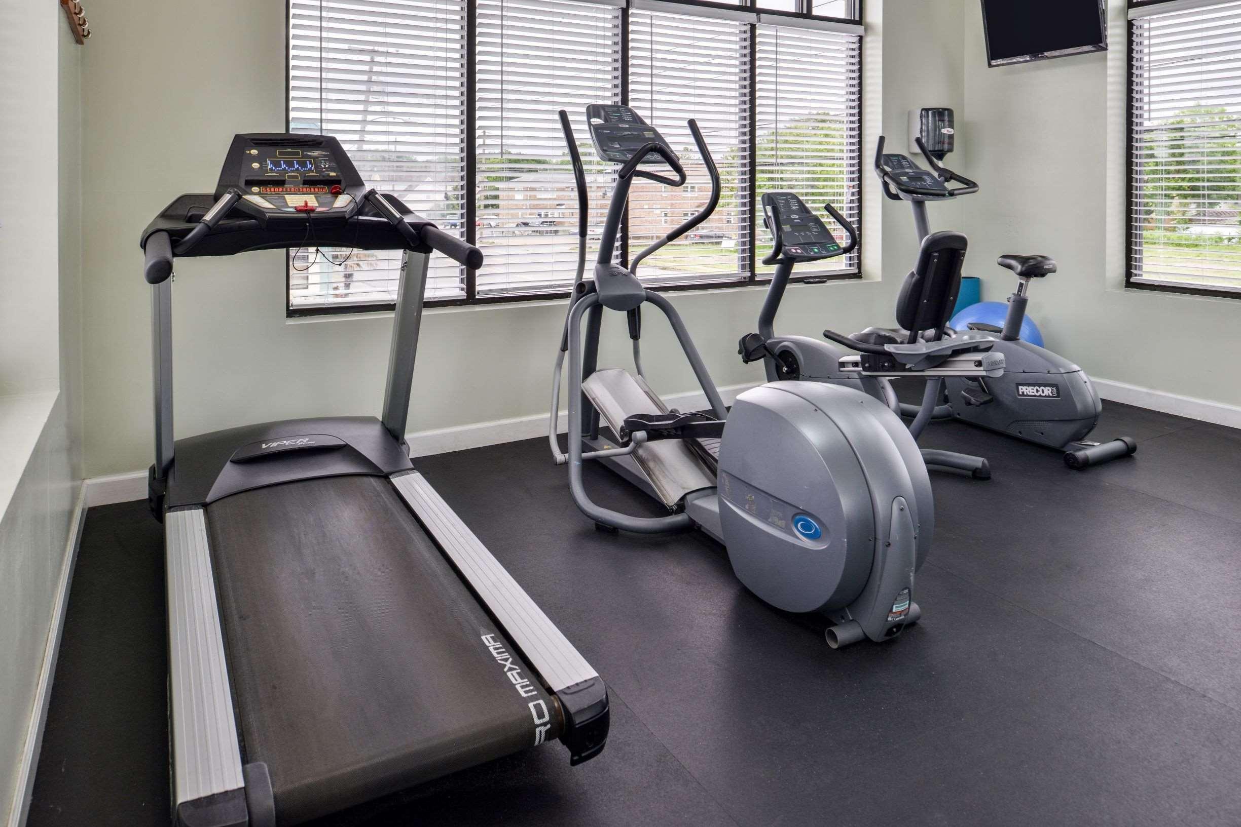 Best Western Plus Holiday Sands Inn & Suites Norfolk Esterno foto