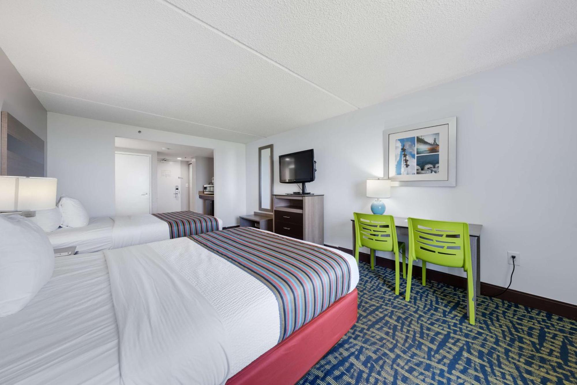 Best Western Plus Holiday Sands Inn & Suites Norfolk Esterno foto