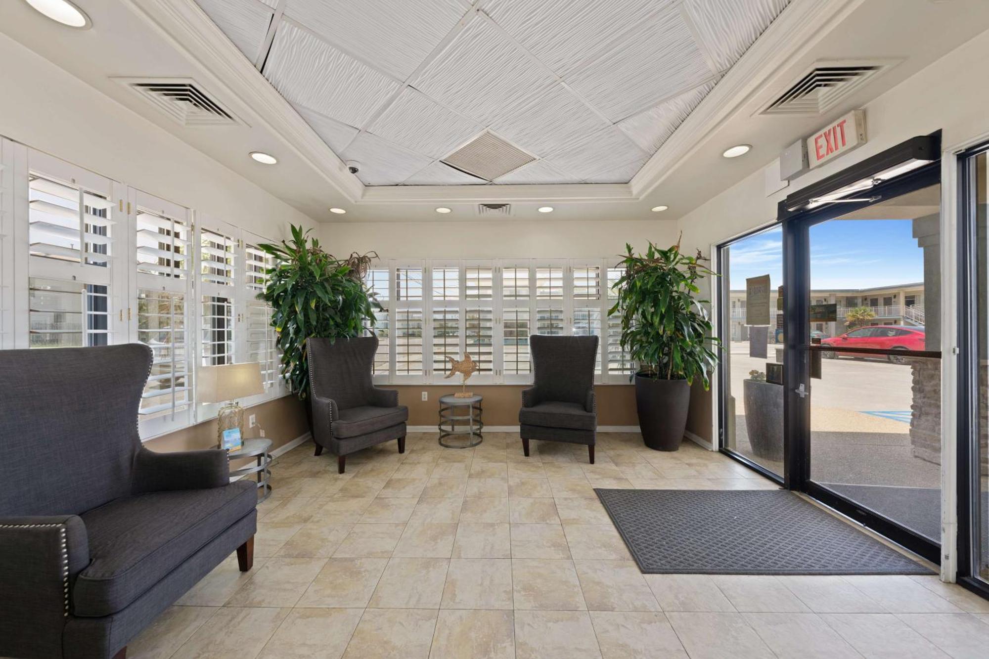 Best Western Plus Holiday Sands Inn & Suites Norfolk Esterno foto