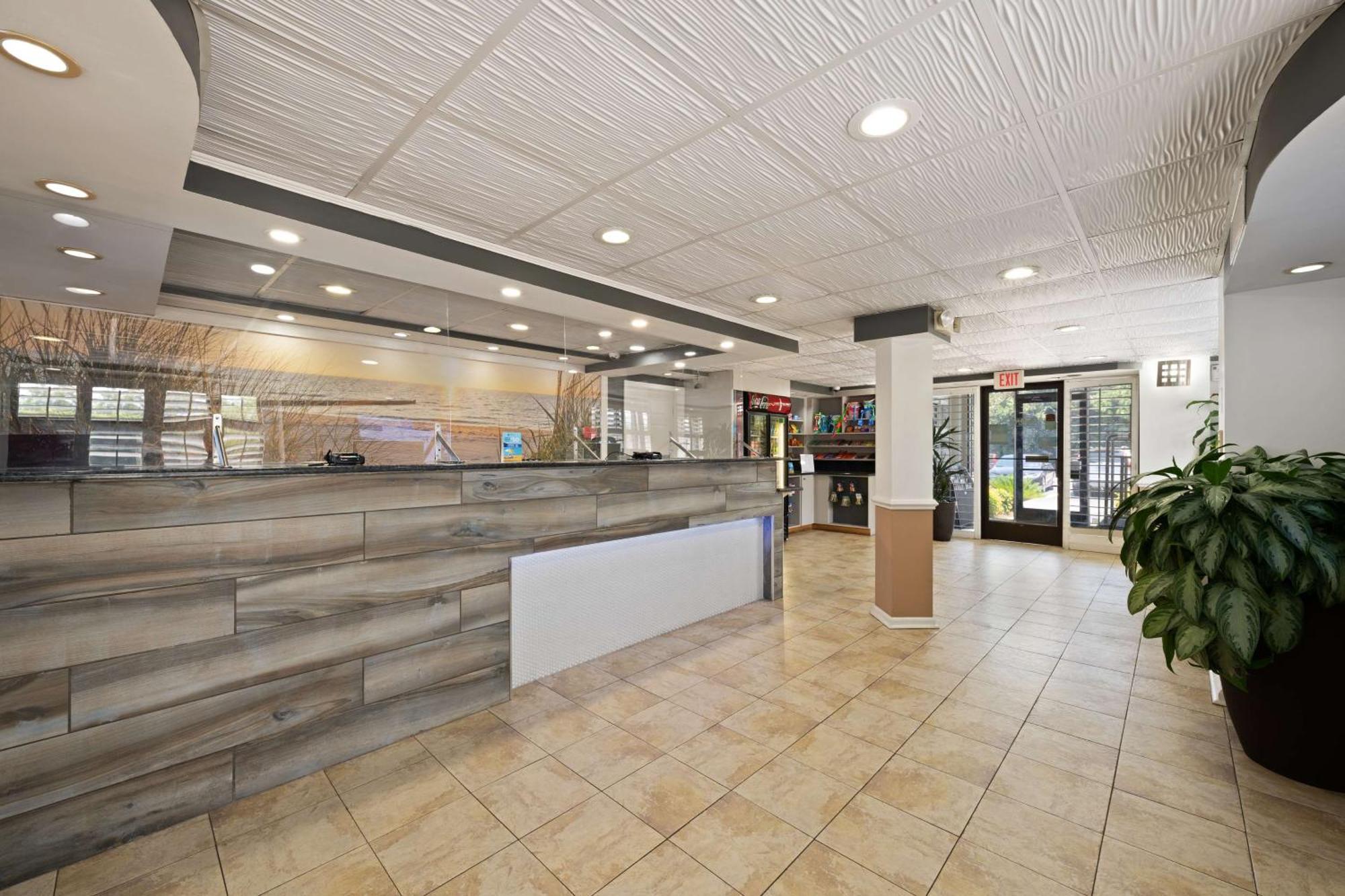 Best Western Plus Holiday Sands Inn & Suites Norfolk Esterno foto
